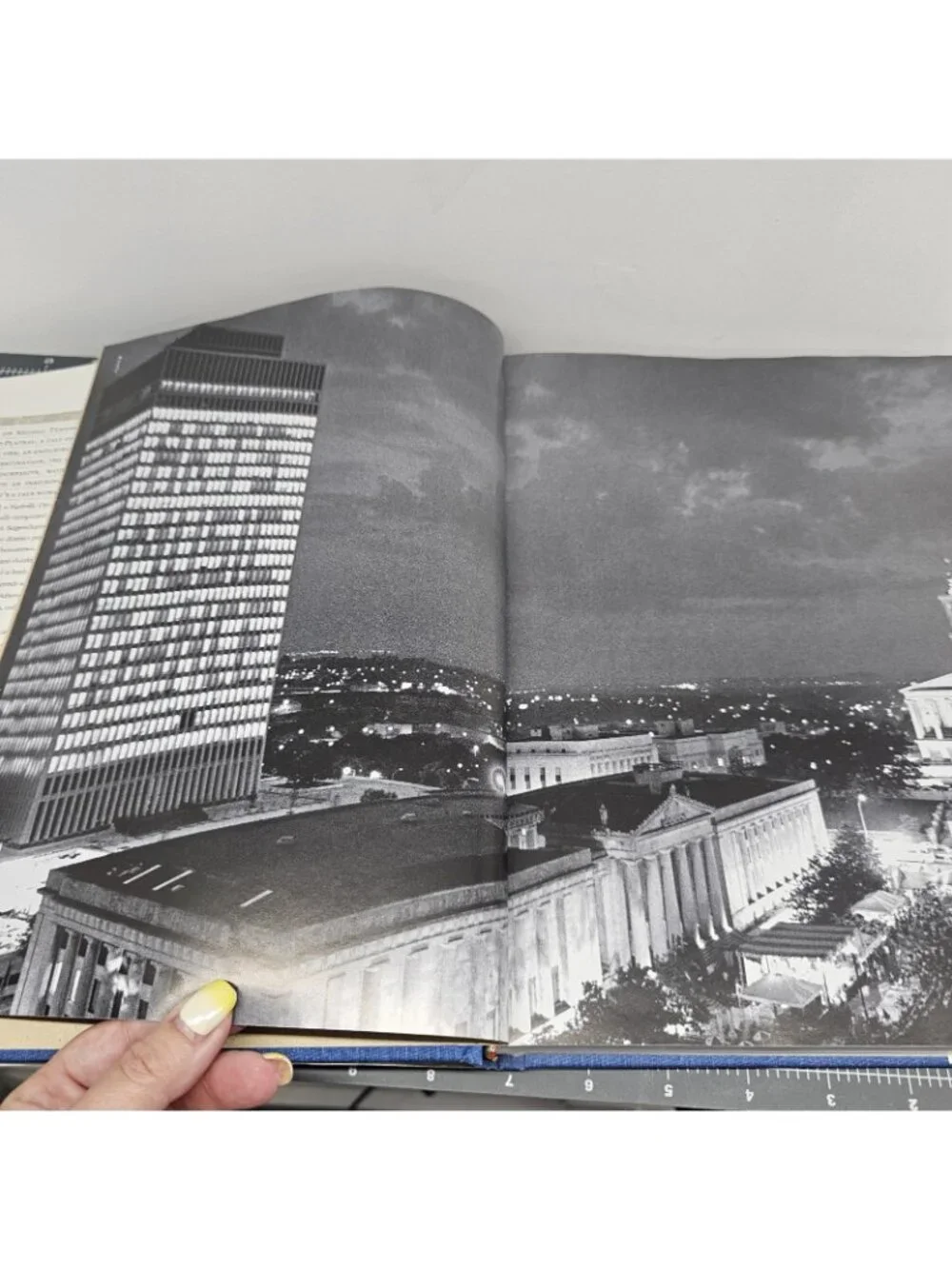 Nashville City of Note Urban Tapestry Series Hardcover Book 1997 Heather Cochran